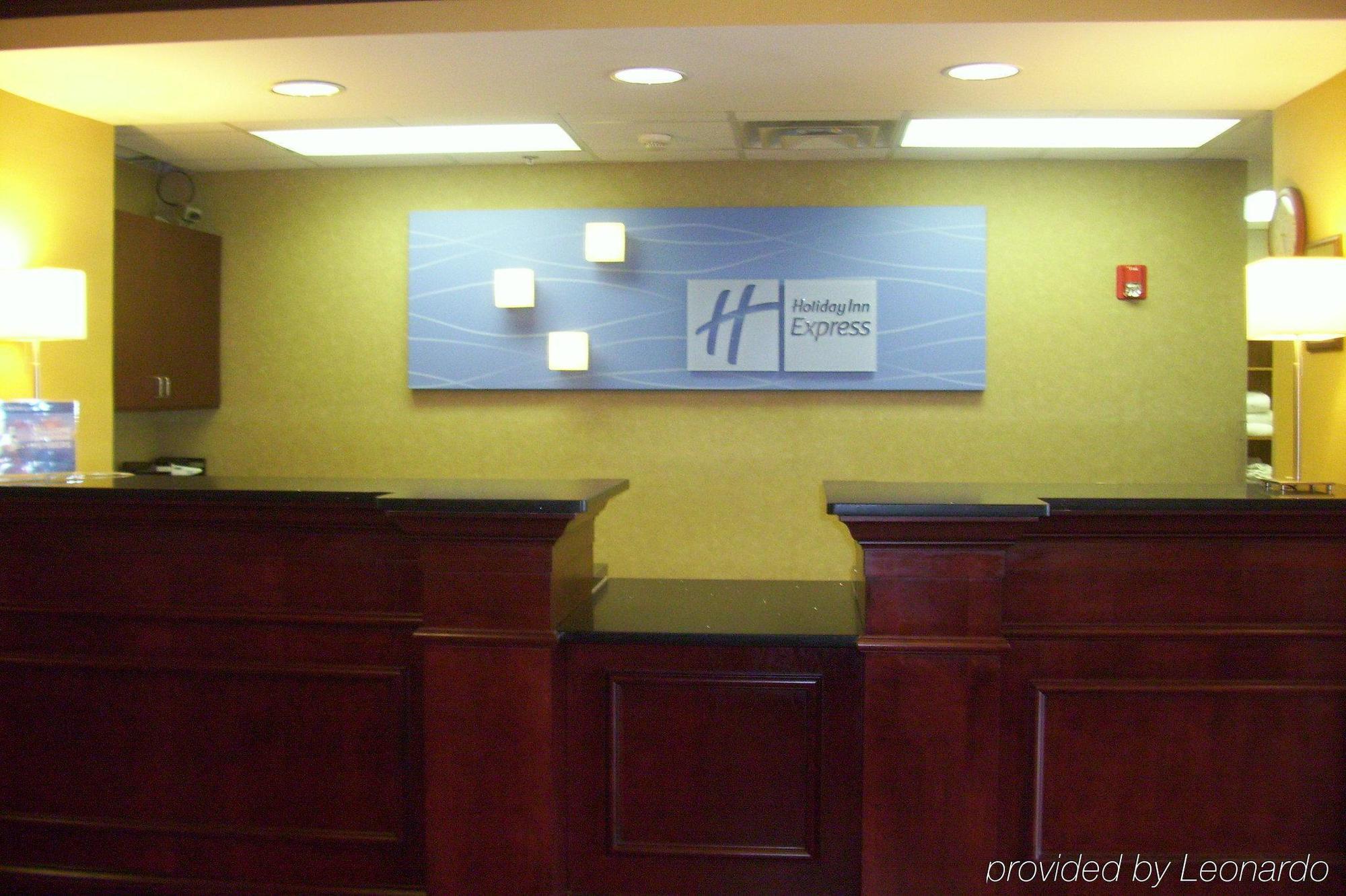 לורנסבורג Quality Inn & Suites מראה חיצוני תמונה