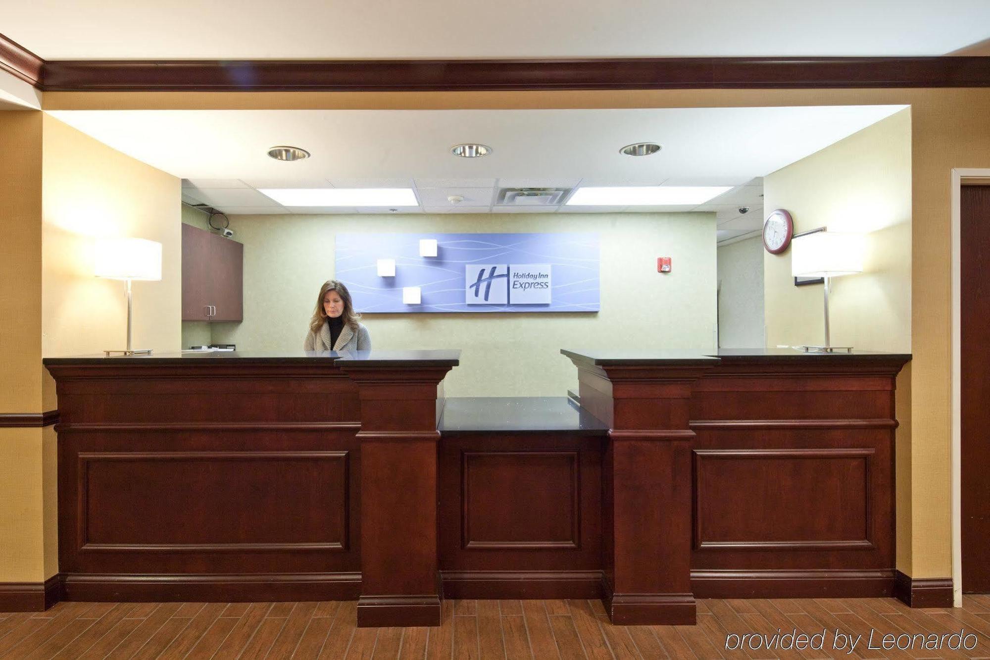 לורנסבורג Quality Inn & Suites מראה חיצוני תמונה